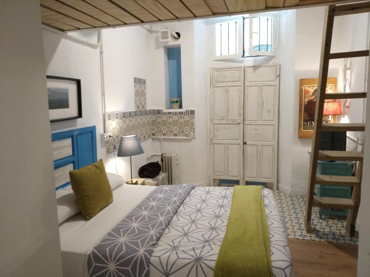 Casa 1858 Hotel Seville Room photo